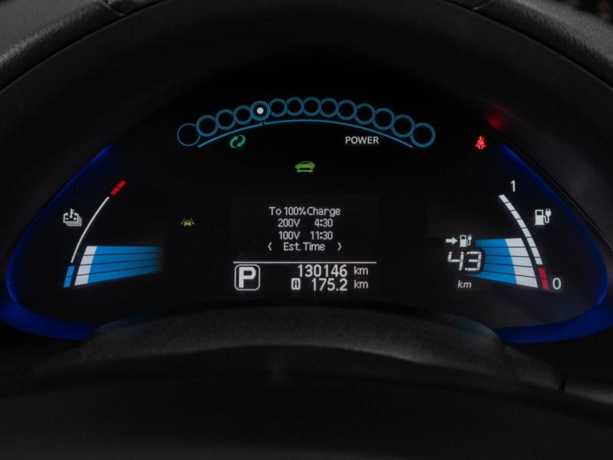 Nissan Leaf I (ZE0/AZE0) Тюмень  - изображение 13