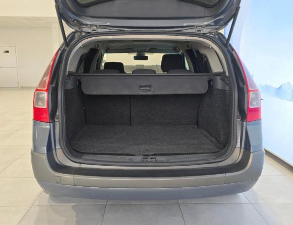Renault Megane II Рестайлинг с пробегом 2006 года, цена 599 000 рублей, 247805 км, универсал, Автокод Объявления