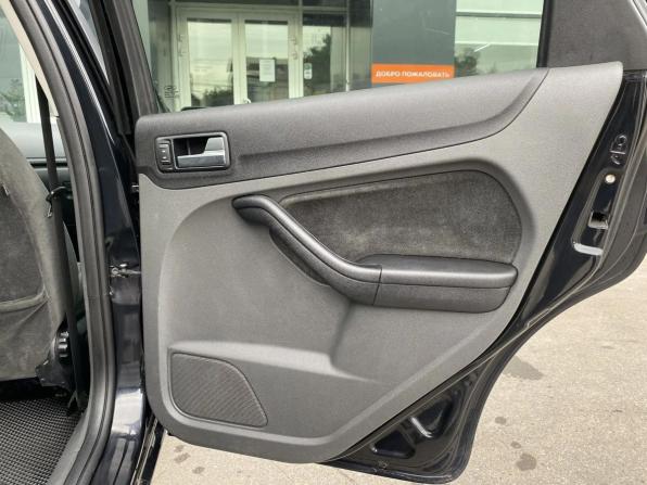 Ford Focus II с пробегом 2006 года, цена 375 000 рублей, 295000 км, седан, Автокод Объявления