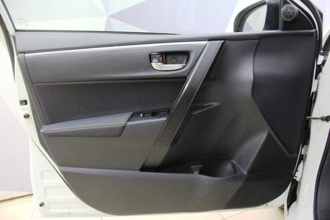 Toyota Corolla XI (E160 E170 E180) Рестайлинг 1 с пробегом 2016 года, цена 1 637 000 рублей, 90161 км, седан, Автокод Объявления