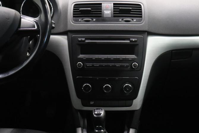Skoda Yeti I Рестайлинг с пробегом 2014 года, цена 1 170 000 рублей, 97636 км, внедорожник, Автокод Объявления