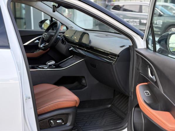 Omoda C5 I с пробегом 2023 года, цена 1 935 000 рублей, 49821 км, внедорожник, Автокод Объявления