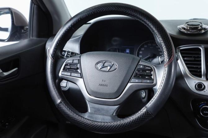 Hyundai Solaris II с пробегом 2019 года, цена 1 499 000 рублей, 83000 км, седан, Автокод Объявления