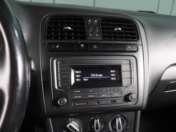 Volkswagen Polo V Рестайлинг с пробегом 2020 года, цена 1 378 000 рублей, 90307 км, седан, Автокод Объявления