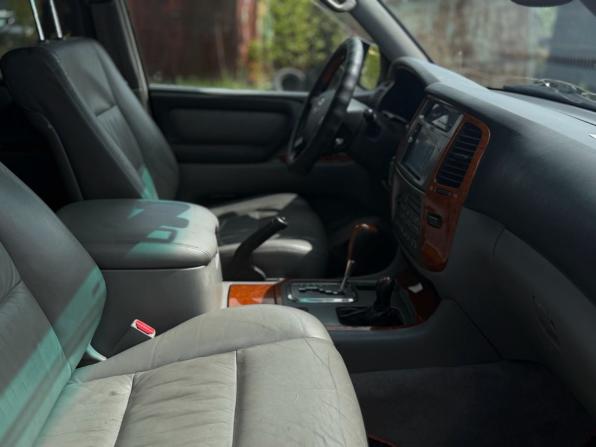 Toyota Land Cruiser 100 Series Рестайлинг 2 с пробегом 2007 года, цена 1 610 000 рублей, 590000 км, внедорожник, Автокод Объявления