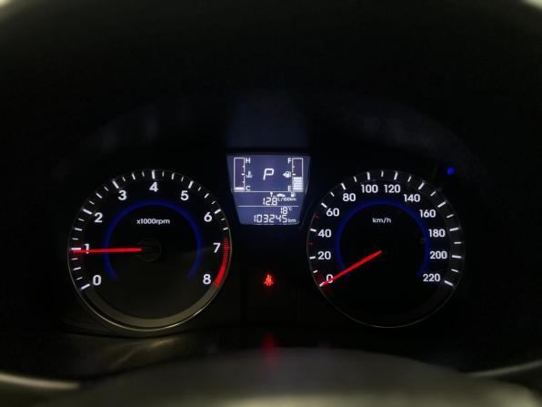 Hyundai Solaris I Рестайлинг с пробегом 2016 года, цена 1 200 000 рублей, 103300 км, седан, Автокод Объявления