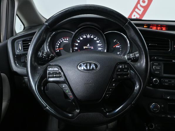 Kia Ceed II с пробегом 2013 года, цена 1 170 000 рублей, 125400 км, хэтчбек, Автокод Объявления