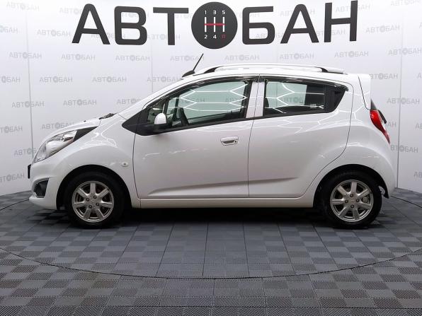 Chevrolet Spark III (M300) Рестайлинг с пробегом 2022 года, цена 1 111 000 рублей, 16000 км, хэтчбек, Автокод Объявления