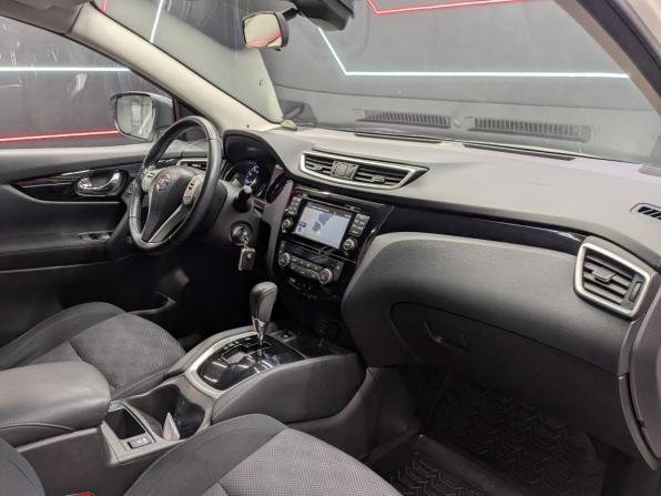 Nissan Qashqai II с пробегом 2017 года, цена 1 790 000 рублей, 64996 км, внедорожник, Автокод Объявления