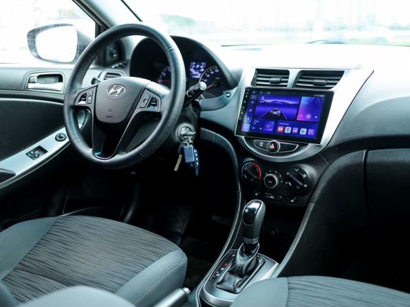 Hyundai Solaris I Рестайлинг с пробегом 2014 года, цена 1 129 000 рублей, 114900 км, седан, Автокод Объявления