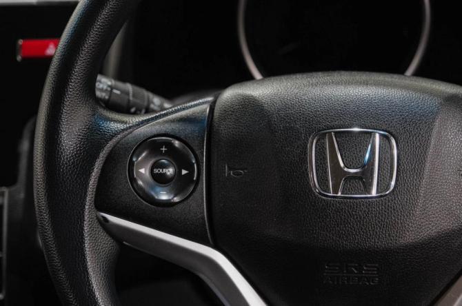 Honda Fit III с пробегом 2015 года, цена 999 000 рублей, 160000 км, хэтчбек, Автокод Объявления