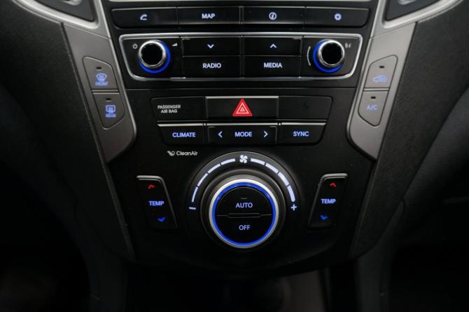 Hyundai Santa Fe III Рестайлинг с пробегом 2016 года, цена 2 640 000 рублей, 109958 км, внедорожник, Автокод Объявления