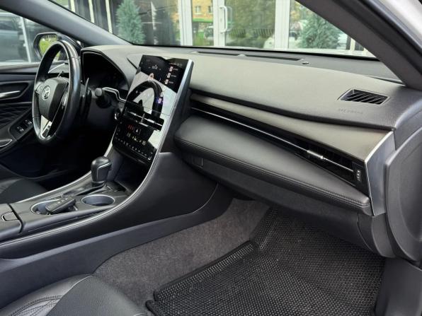 Toyota Avalon V с пробегом 2023 года, цена 3 575 000 рублей, 41412 км, седан, Автокод Объявления