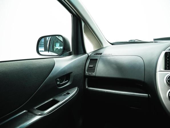 Toyota Ractis I с пробегом 2010 года, цена 769 000 рублей, 161799 км, хэтчбек, Автокод Объявления