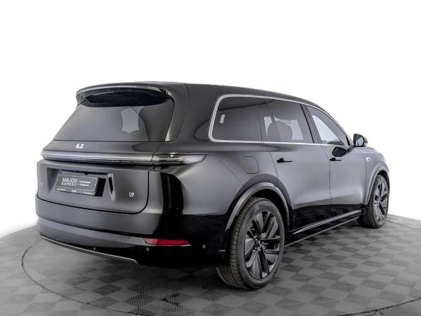 Li Auto (Lixiang) L9 I Рестайлинг с пробегом 2024 года, цена 7 463 000 рублей, 31720 км, внедорожник, Автокод Объявления
