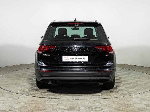 Volkswagen Tiguan II с пробегом 2017 года, цена 1 549 585 рублей, 236905 км, внедорожник, Автокод Объявления