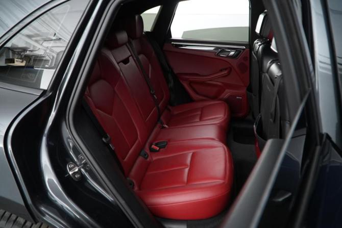 Porsche Macan I с пробегом 2017 года, цена 4 397 077 рублей, 97545 км, внедорожник, Автокод Объявления