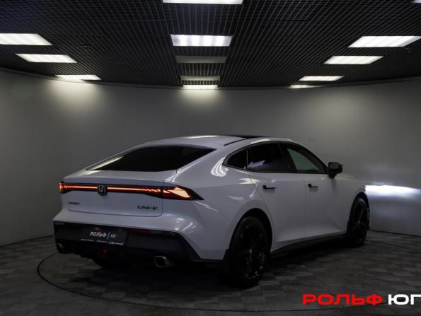 Changan UNI-V I с пробегом 2022 года, цена 2 128 000 рублей, 33231 км, лифтбек, Автокод Объявления
