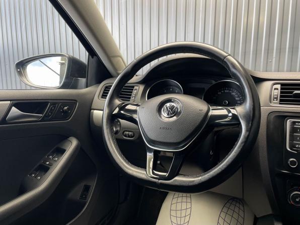 Volkswagen Jetta VI Рестайлинг с пробегом 2015 года, цена 1 317 000 рублей, 115685 км, седан, Автокод Объявления