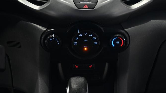 Ford EcoSport II с пробегом 2017 года, цена 995 000 рублей, 102467 км, внедорожник, Автокод Объявления