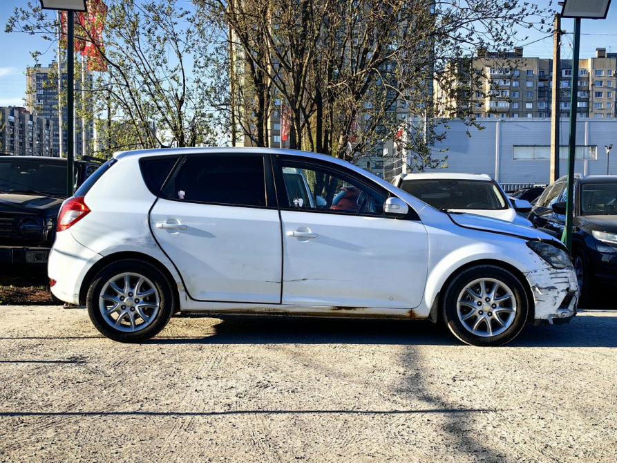 Kia Ceed I Рестайлинг Санкт-Петербург  - изображение 5