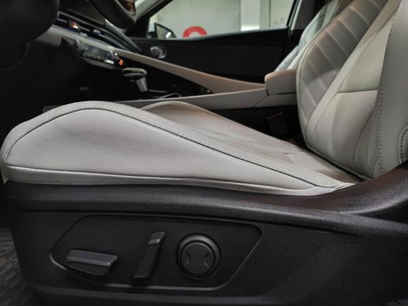 Hyundai Elantra VII (CN7) с пробегом 2022 года, цена 2 350 000 рублей, 41285 км, седан, Автокод Объявления