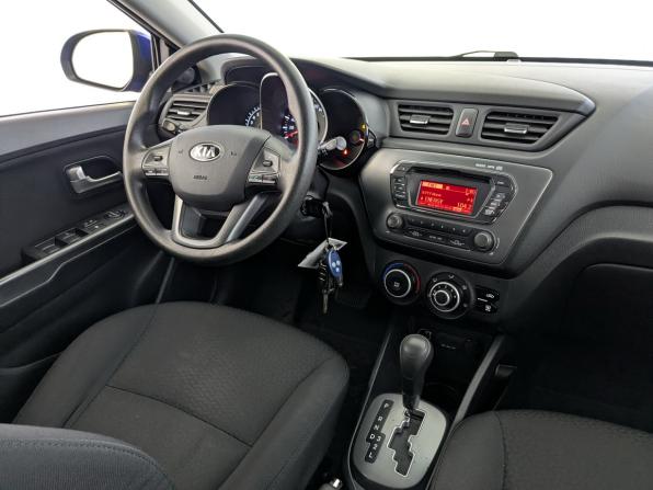 Kia Rio III с пробегом 2013 года, цена 945 000 рублей, 93850 км, седан, Автокод Объявления