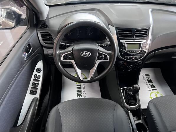 Hyundai Solaris I Рестайлинг с пробегом 2014 года, цена 945 000 рублей, 131719 км, хэтчбек, Автокод Объявления