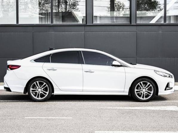 Hyundai Sonata VII (LF) Рестайлинг с пробегом 2018 года, цена 2 374 000 рублей, 119174 км, седан, Автокод Объявления
