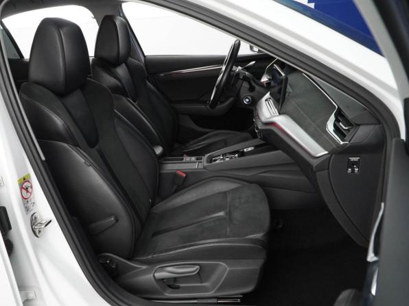 Skoda Octavia IV (A8) с пробегом 2020 года, цена 2 275 055 рублей, 149606 км, лифтбек, Автокод Объявления