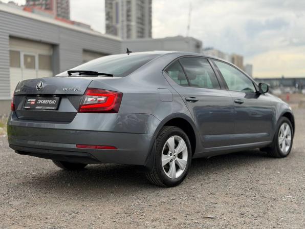 Skoda Octavia III (A7) Рестайлинг с пробегом 2018 года, цена 1 545 000 рублей, 169489 км, лифтбек, Автокод Объявления