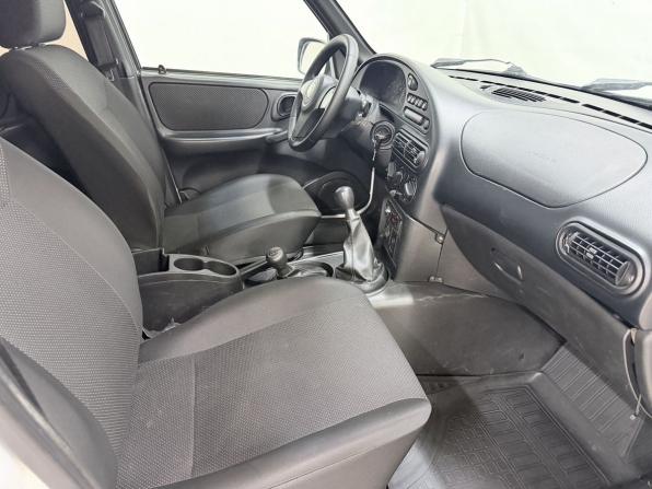 Chevrolet Niva I Рестайлинг с пробегом 2018 года, цена 650 000 рублей, 142226 км, внедорожник, Автокод Объявления
