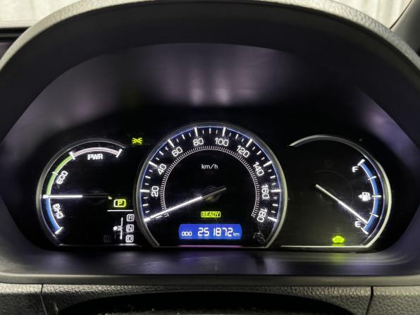 Toyota Esquire I с пробегом 2016 года, цена 1 750 000 рублей, 251872 км, минивэн, Автокод Объявления