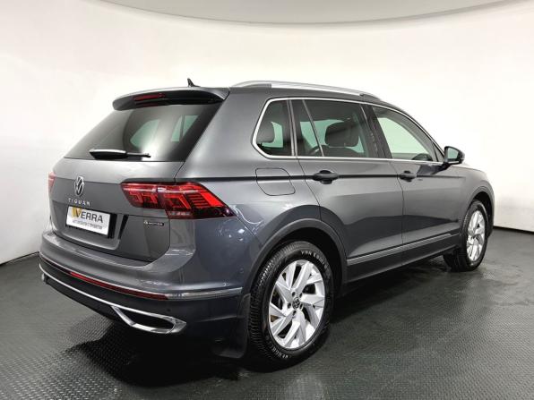 Volkswagen Tiguan II Рестайлинг с пробегом 2021 года, цена 3 300 000 рублей, 94000 км, внедорожник, Автокод Объявления