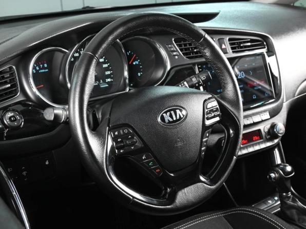 Kia Ceed II Рестайлинг с пробегом 2015 года, цена 999 000 рублей, 219850 км, хэтчбек, Автокод Объявления