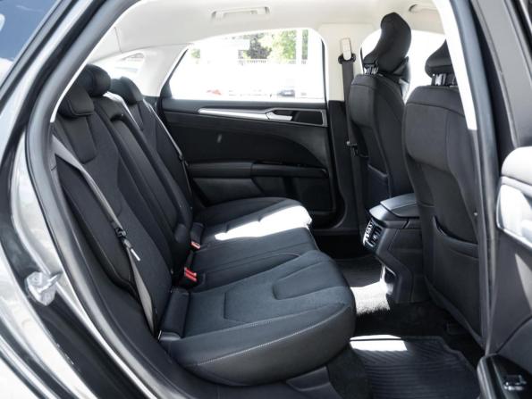 Ford Mondeo V с пробегом 2018 года, цена 1 598 000 рублей, 112655 км, седан, Автокод Объявления