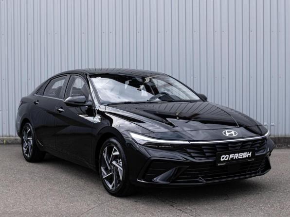 Hyundai Elantra VII (CN7) Рестайлинг с пробегом 2024 года, цена 2 649 000 рублей, 1726 км, седан, Автокод Объявления