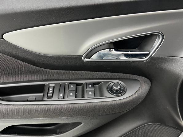 Opel Mokka I с пробегом 2014 года, цена 1 070 000 рублей, 143166 км, внедорожник, Автокод Объявления