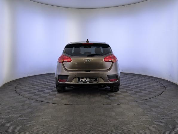 Kia Ceed II Рестайлинг с пробегом 2017 года, цена 1 210 000 рублей, 177682 км, хэтчбек, Автокод Объявления