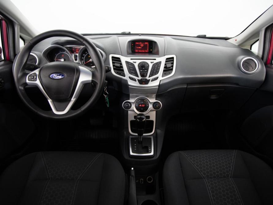 Ford Fiesta Mk6 Санкт-Петербург  - изображение 9
