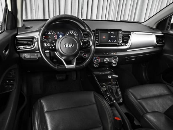 Kia Stonic I с пробегом 2018 года, цена 1 839 000 рублей, 150987 км, внедорожник, Автокод Объявления