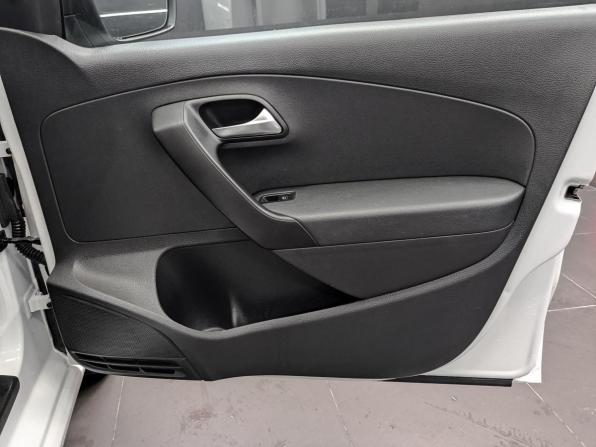Volkswagen Polo V Рестайлинг с пробегом 2019 года, цена 960 000 рублей, 119615 км, седан, Автокод Объявления