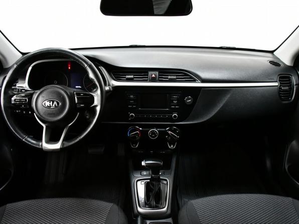 Kia Rio IV Рестайлинг с пробегом 2020 года, цена 1 497 000 рублей, 130300 км, хэтчбек, Автокод Объявления