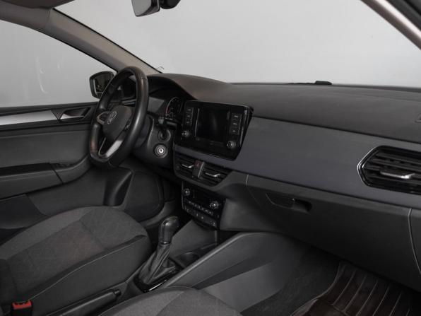 Volkswagen Polo VI с пробегом 2022 года, цена 1 678 600 рублей, 70119 км, лифтбек, Автокод Объявления