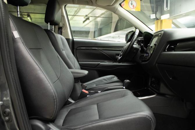 Mitsubishi Outlander III Рестайлинг 2 с пробегом 2017 года, цена 1 879 000 рублей, 159848 км, внедорожник, Автокод Объявления