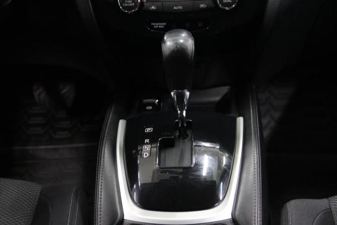 Nissan Qashqai II с пробегом 2016 года, цена 1 695 950 рублей, 145608 км, внедорожник, Автокод Объявления