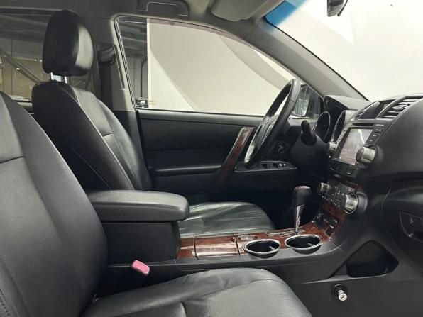 Toyota Highlander II (XU40) Рестайлинг с пробегом 2011 года, цена 1 850 000 рублей, 190000 км, внедорожник, Автокод Объявления
