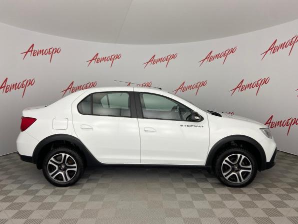 Renault Logan II Рестайлинг с пробегом 2022 года, цена 1 275 000 рублей, 82692 км, седан, Автокод Объявления