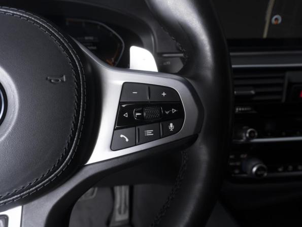 BMW 5 серии VII (G30/G31/G38) Рестайлинг с пробегом 2021 года, цена 4 299 000 рублей, 86582 км, седан, Автокод Объявления
