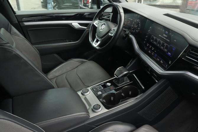 Volkswagen Touareg III с пробегом 2019 года, цена 4 599 000 рублей, 148472 км, внедорожник, Автокод Объявления